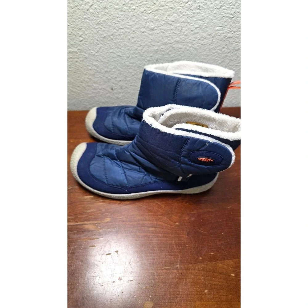 Keen Howser Youth Blue & White Faux Fur Insulated Winter Boots Slip-On Size 7